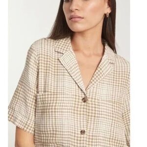 Everlane Linen button down shirt